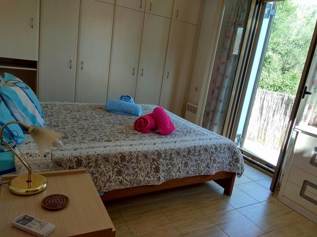 Flamiatos Garden Cottages Poulata Экстерьер фото
